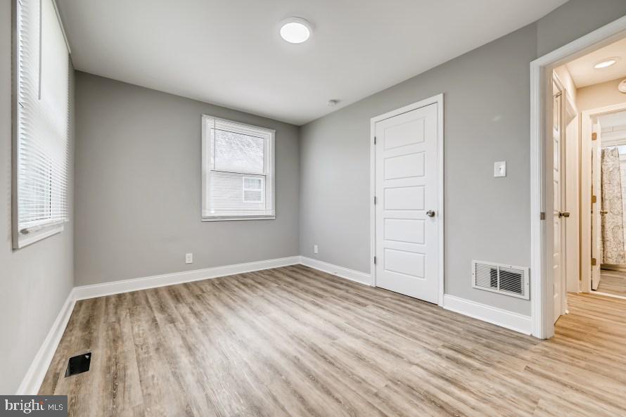 8128 Longpoint Road Baltimore, MD 21222 - Photo 20 of 32 2nd bedroom