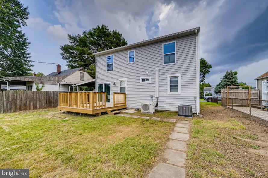 8128 Longpoint Road Baltimore, MD 21222 - Photo 31 of 32 Rear view