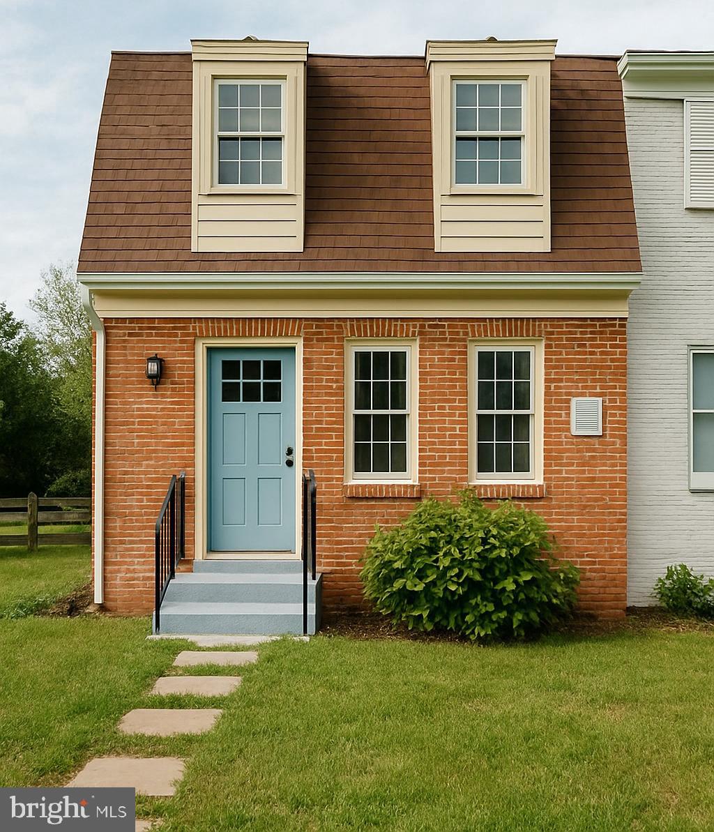 227 Dry Mill Road Southwest Leesburg, VA 20175 - Photo 32 of 38 a view of a house with backyard and garden