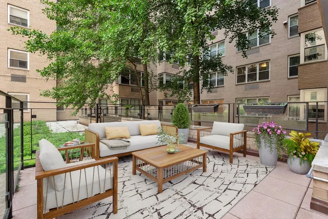 $1,200,000 | 11 5th Avenue, Unit 2V | Greenwich Village