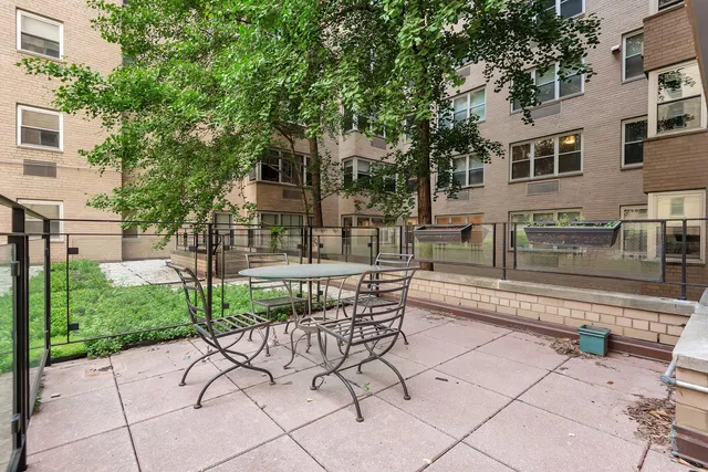 $1,200,000 | 11 5th Avenue, Unit 2V | Greenwich Village