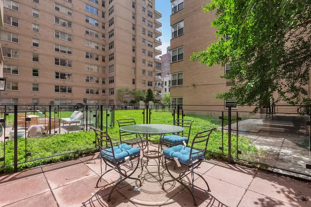 $1,200,000 | 11 5th Avenue, Unit 2V | Greenwich Village