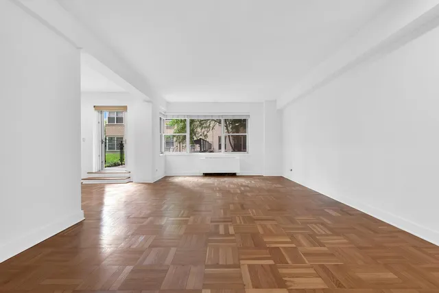 $1,200,000 | 11 5th Avenue, Unit 2V | Greenwich Village