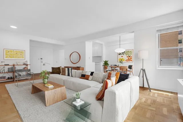 $1,200,000 | 11 5th Avenue, Unit 2V | Greenwich Village