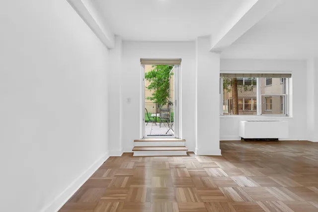 $1,200,000 | 11 5th Avenue, Unit 2V | Greenwich Village