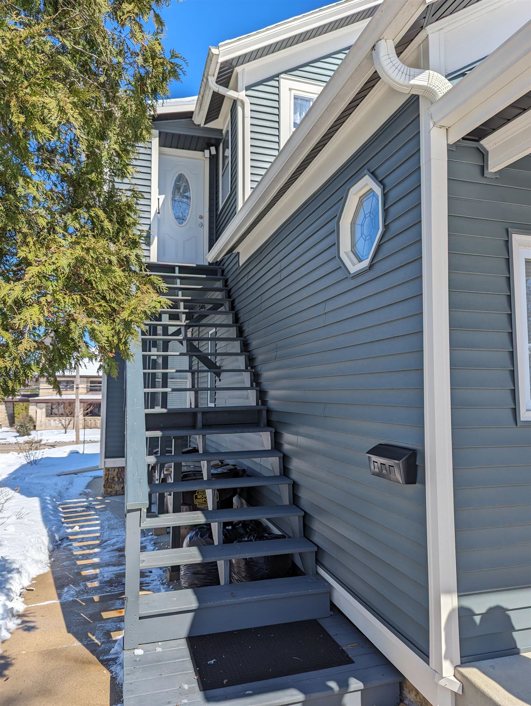 837 West Stephenson Street Freeport, IL 61032 - Photo 1 of 17