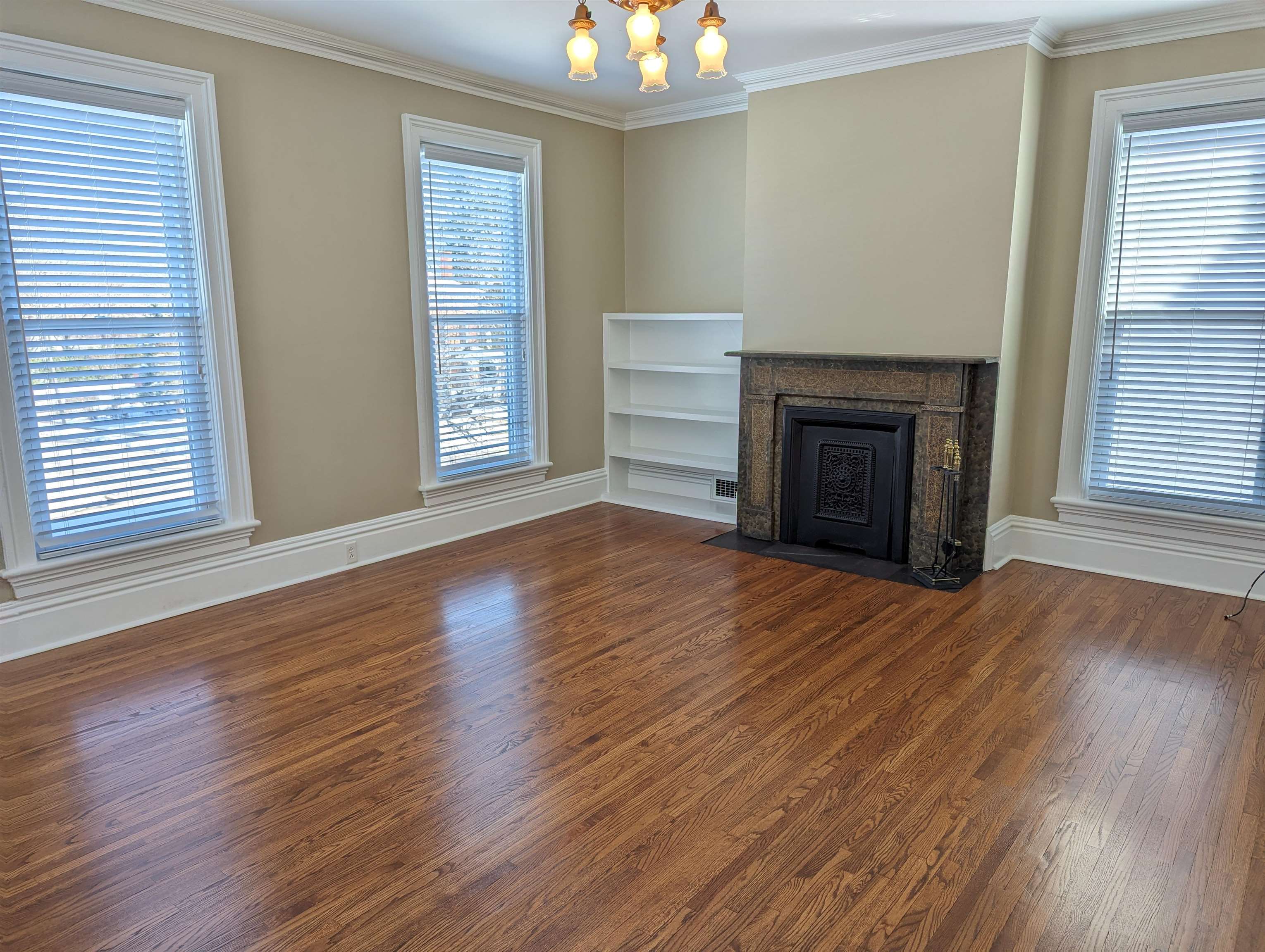 837 West Stephenson Street Freeport, IL 61032 - Photo 6 of 17