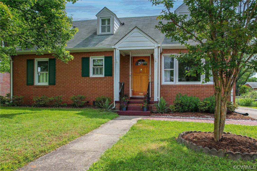 3905 Rosedale Avenue Richmond, VA 23227 - Photo 2 of 47 4 Bedroom /1.5 bath. Plus Detached Garage