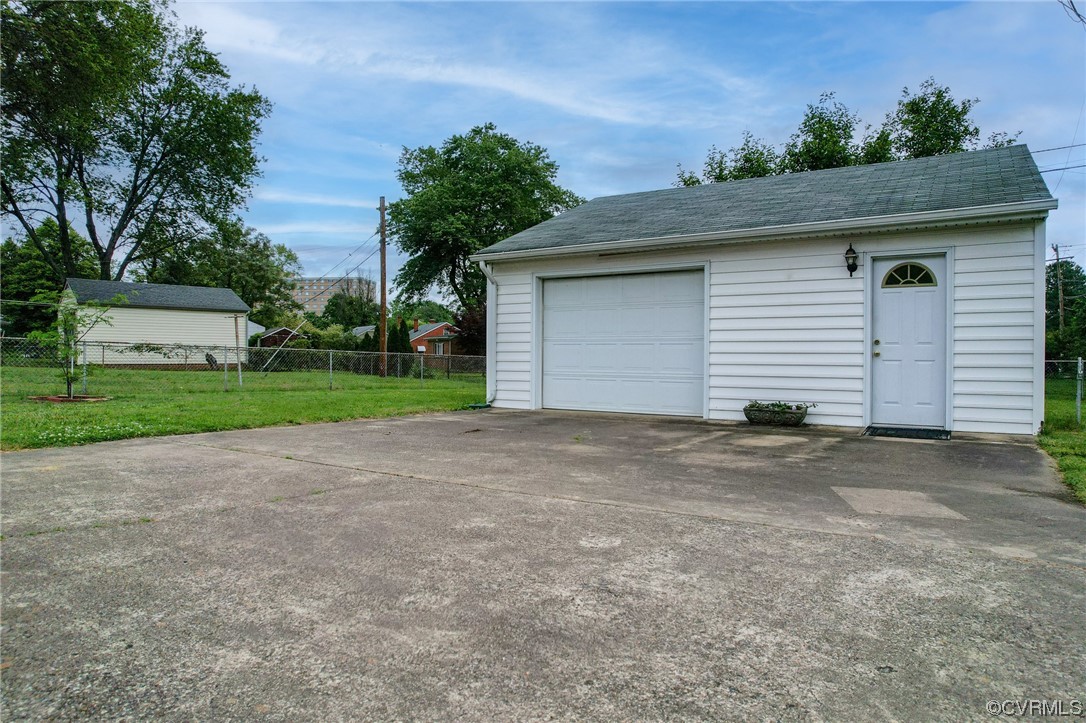 3905 Rosedale Avenue Richmond, VA 23227 - Photo 36 of 47 Large Garage
