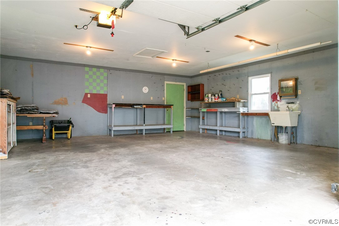 3905 Rosedale Avenue Richmond, VA 23227 - Photo 38 of 47 HUGE! With Electric and running water.