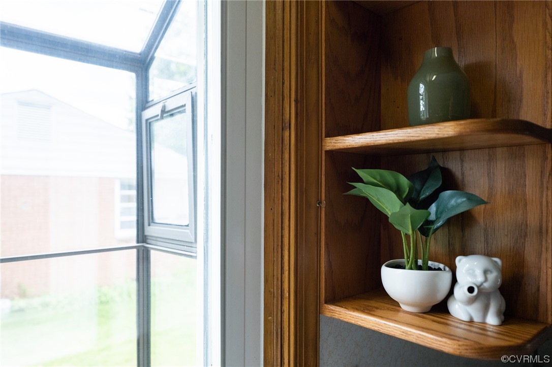 3905 Rosedale Avenue Richmond, VA 23227 - Photo 41 of 47 Kitchen Flower Window Boxes perfect for Orchids