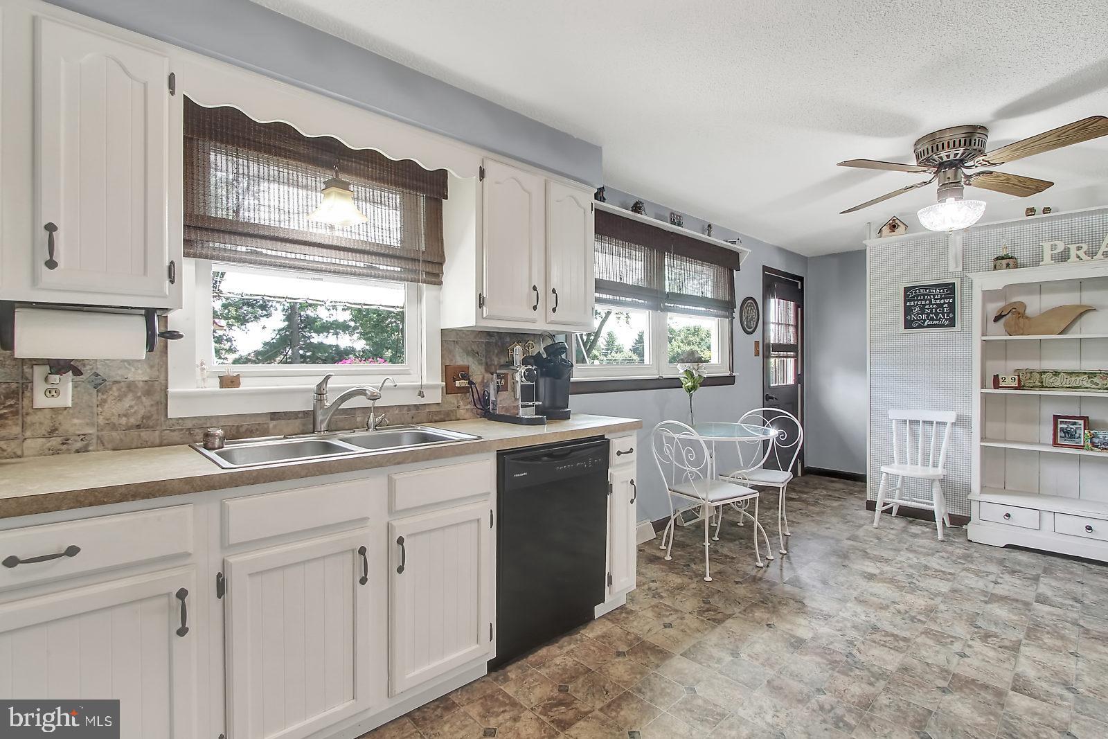 40 Rachael Road Dover, PA 17315 - Photo 8 of 33 Gallery Image 8