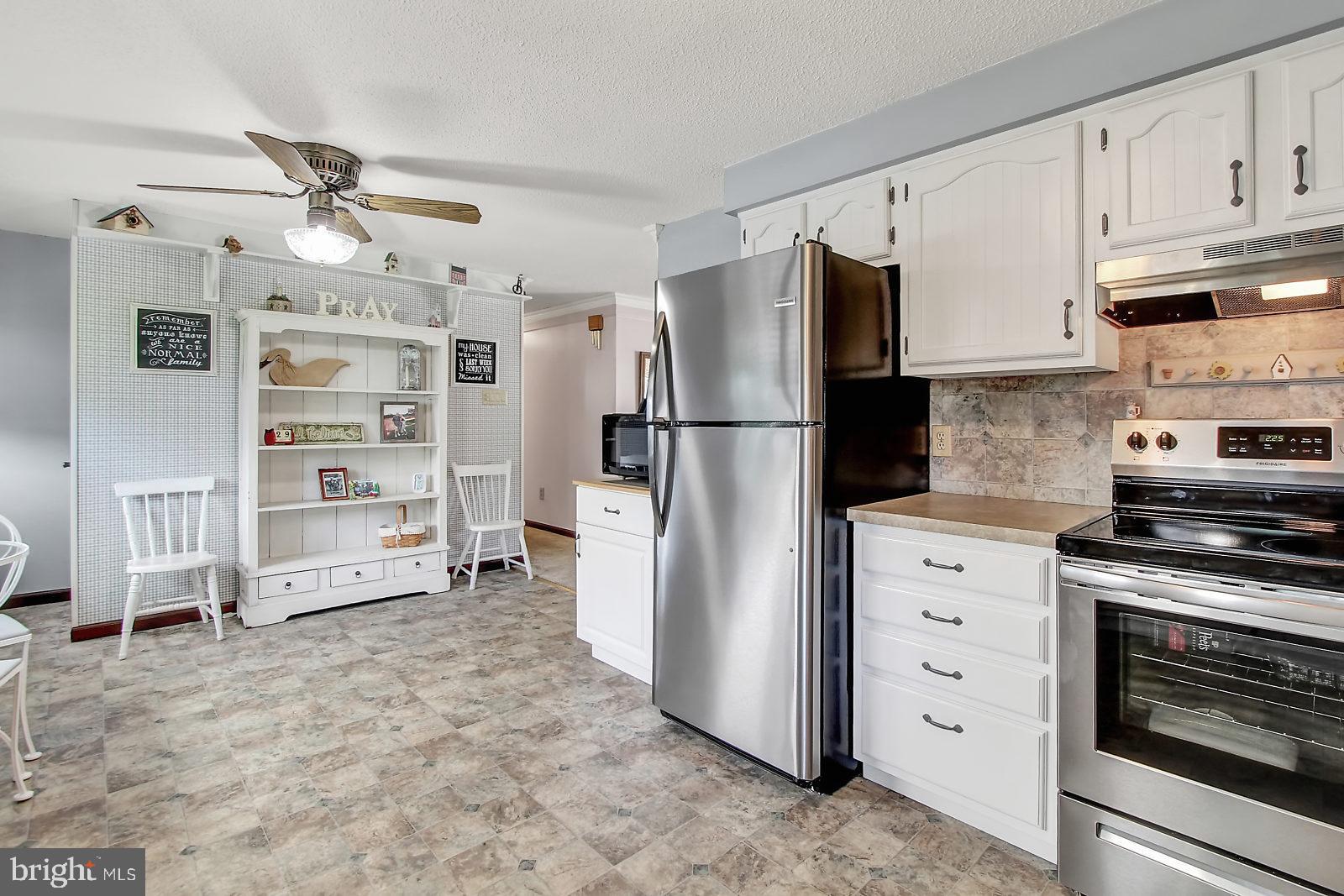 40 Rachael Road Dover, PA 17315 - Photo 9 of 33 Stainless Steel Stove & Fridge