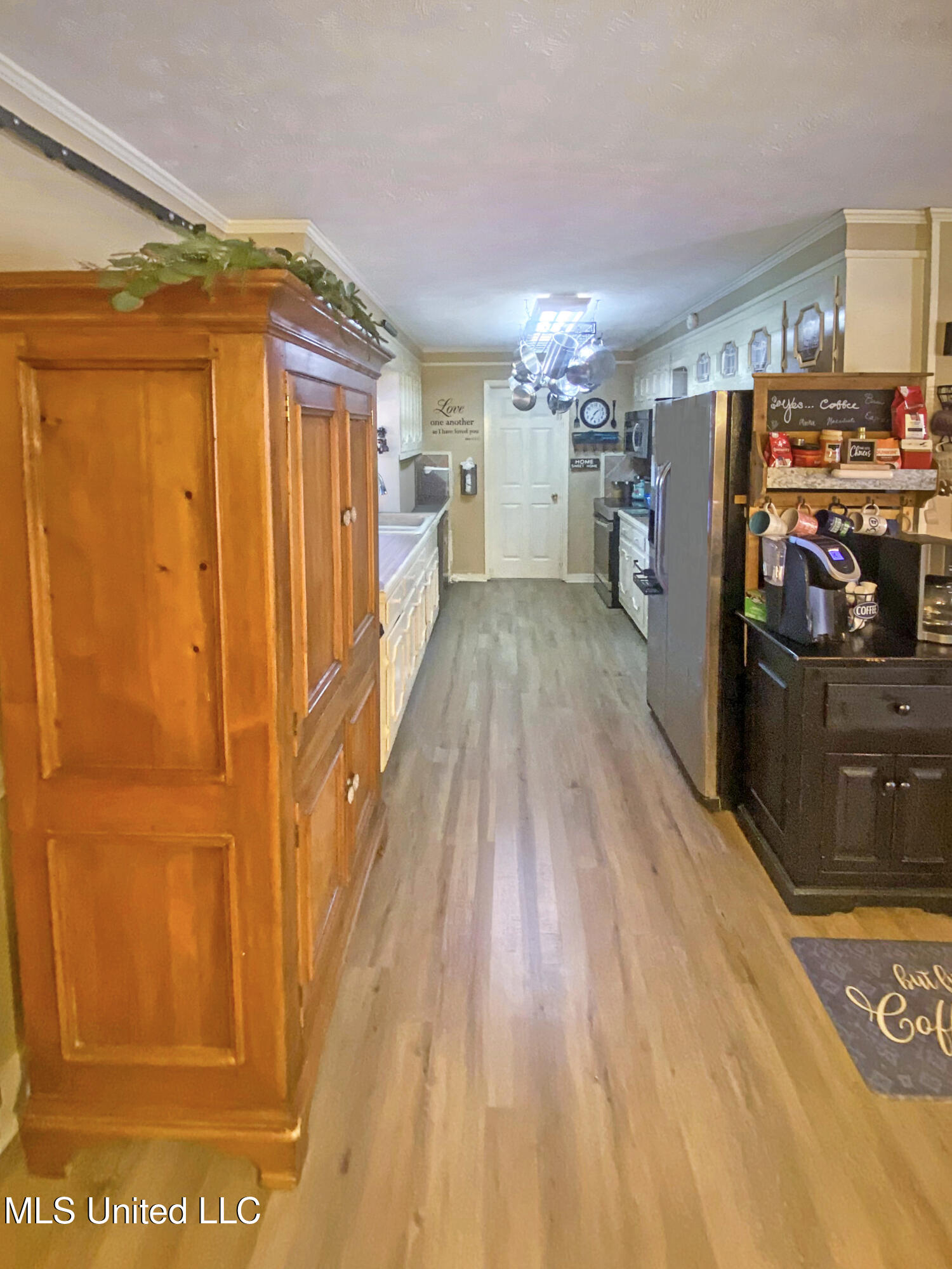 104 City Limits Road Brandon, MS 39042 - Photo 2 of 21 IMG_3467