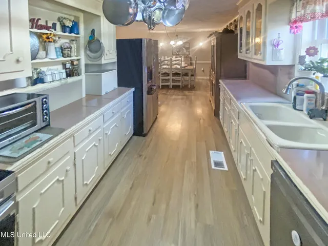 $299,999 | 104 City Limits Road, Brandon, MS 39042