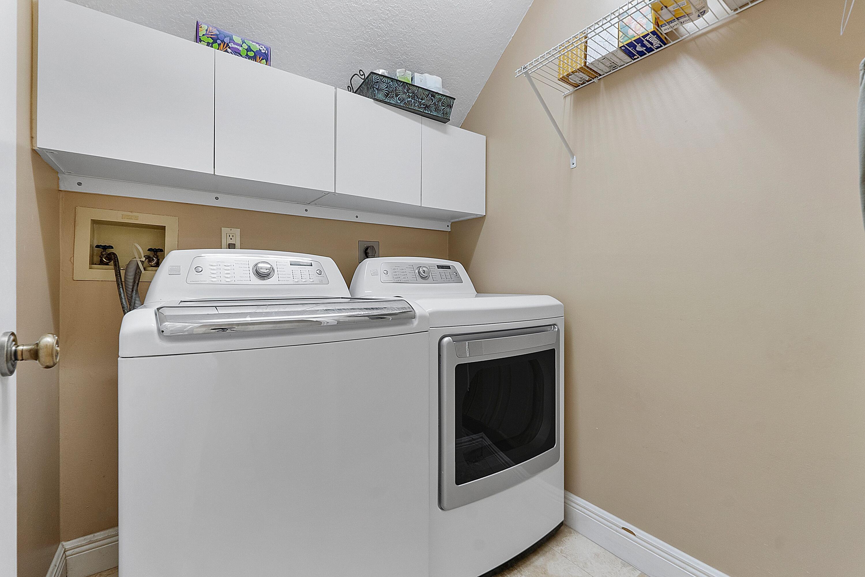 22570 Esplanada Drive Boca Raton, FL 33433 - Photo 17 of 47 laundry rm