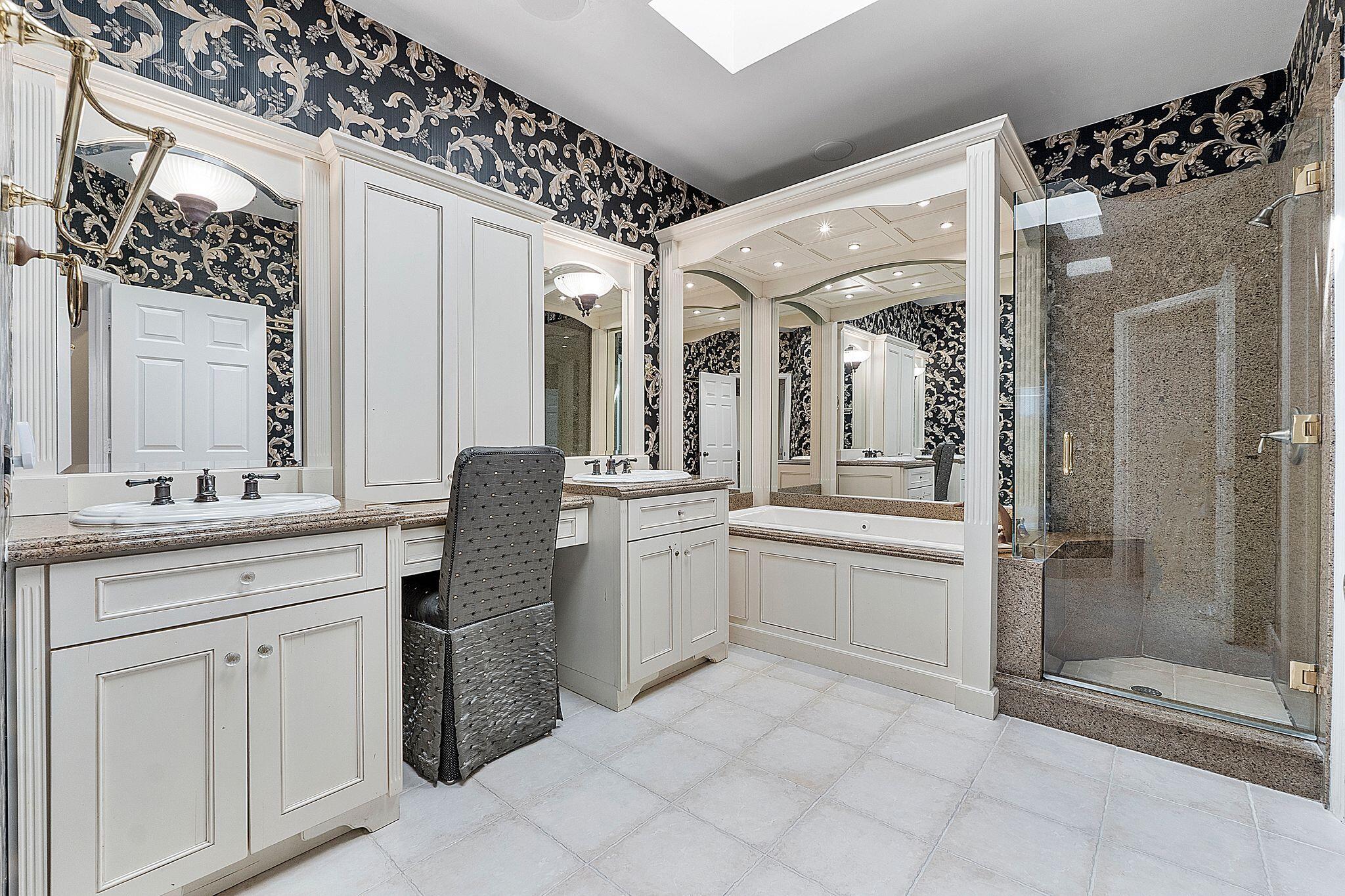 22570 Esplanada Drive Boca Raton, FL 33433 - Photo 21 of 47 first floor master bath