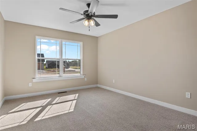 $555,000 | 1417 Guilford Place, Troy, IL 62294