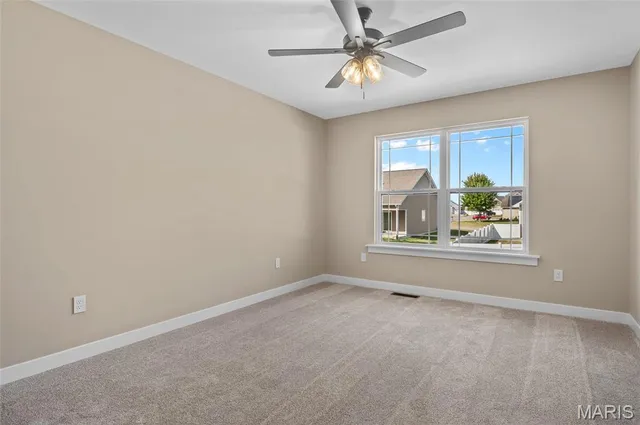 $555,000 | 1417 Guilford Place, Troy, IL 62294