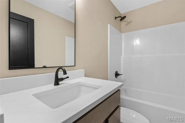 $555,000 | 1417 Guilford Place, Troy, IL 62294