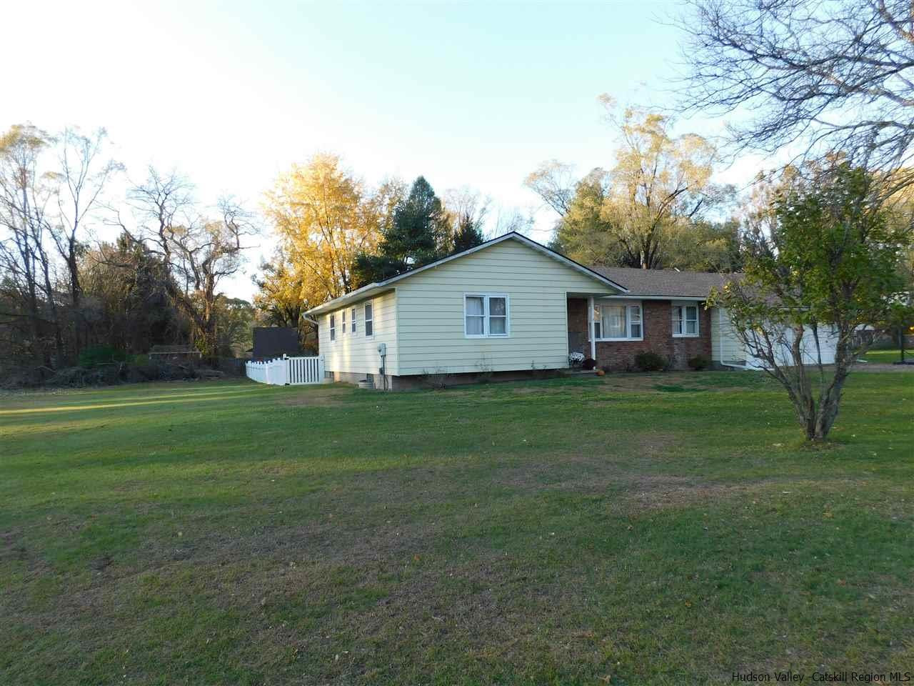 18 Snyder Circle Stone Ridge, NY 12484 - Photo 3 of 17 Photo 3