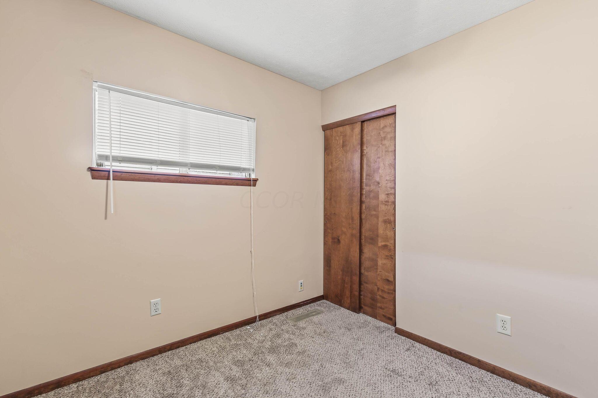 553 Beechwood Road Columbus, OH 43213 - Photo 25 of 48 39-web-or-mls-553BeechwoodRoad_Hommati10