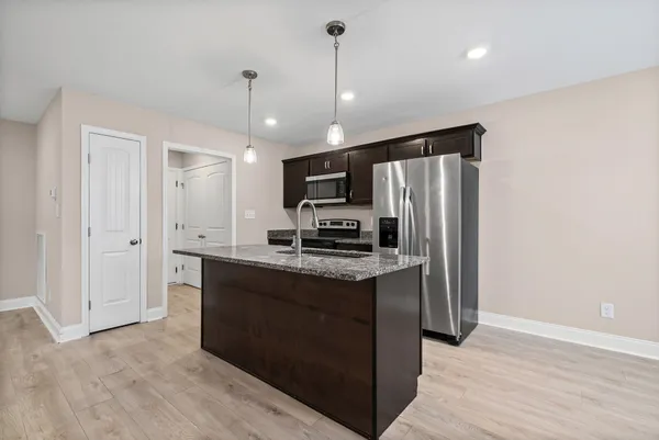 $1,800 | 1118 Tybee Drive, Clarksville, TN 37042