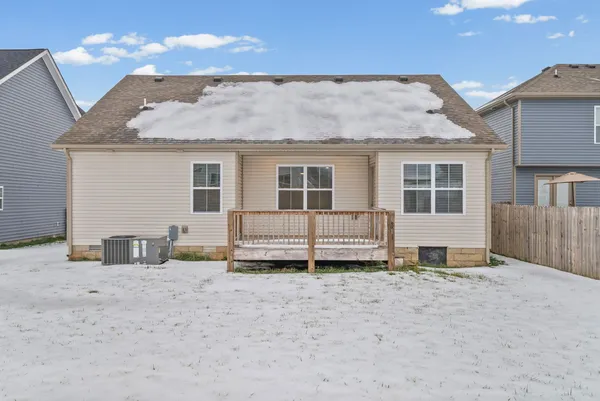 $1,800 | 1118 Tybee Drive, Clarksville, TN 37042