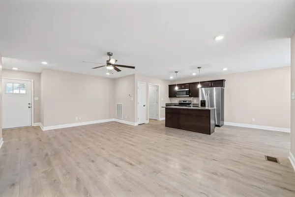 $1,800 | 1118 Tybee Drive, Clarksville, TN 37042