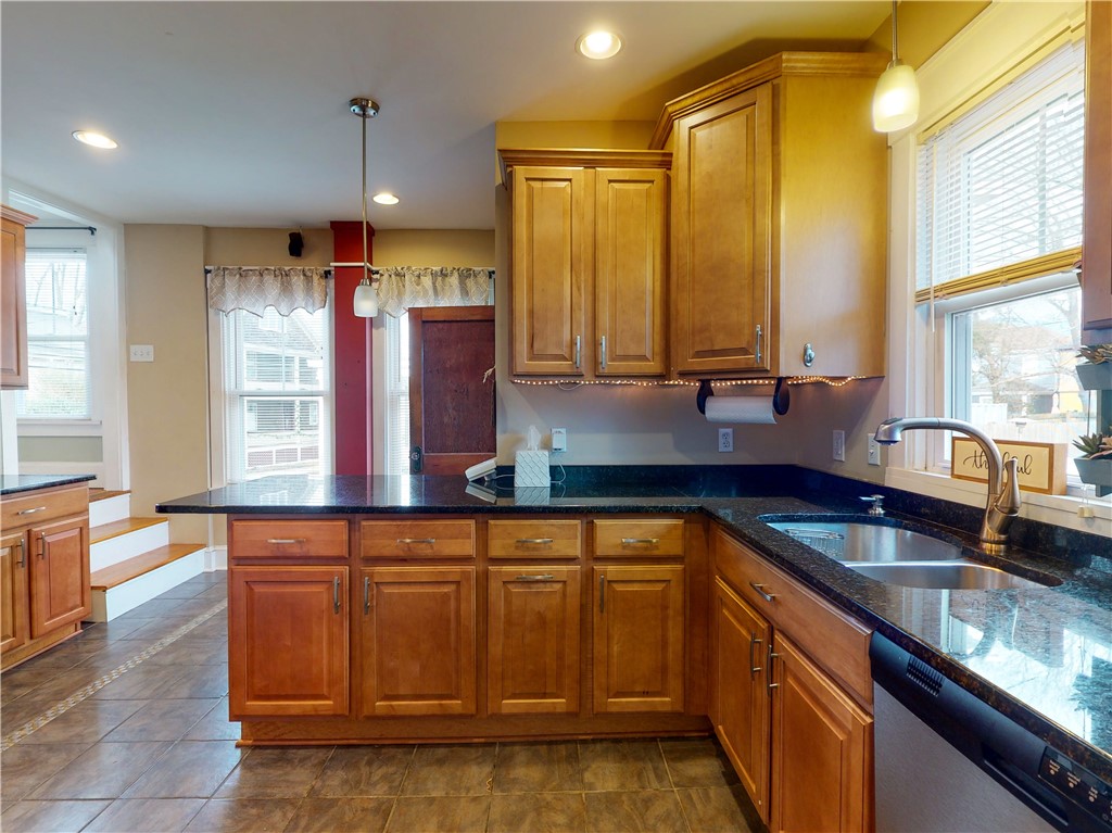 15 Malbone Road Newport, RI 02840 - Photo 18 of 37 Gallery Image 18