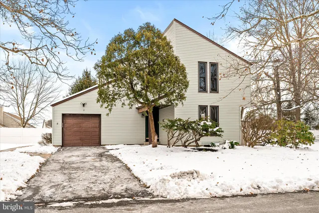 $549,900 | 13 Pennington Road, East Windsor, NJ 08520