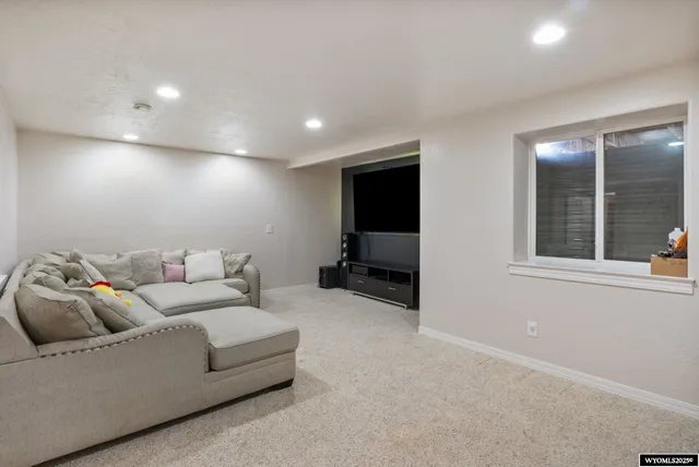 $539,900 | 214 Marble Drive, Evanston, WY 82930