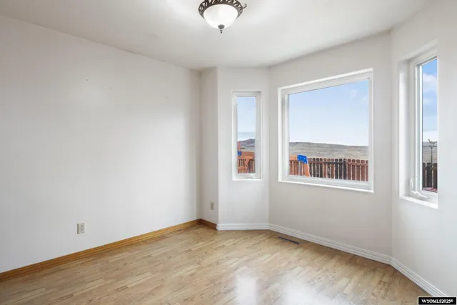 $539,900 | 214 Marble Drive, Evanston, WY 82930