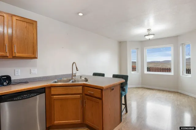 $539,900 | 214 Marble Drive, Evanston, WY 82930