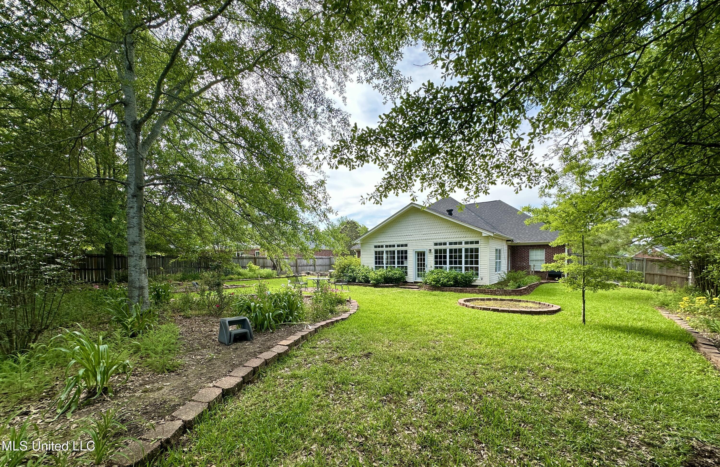 112 Pawnee Place Clinton, MS 39056 - Photo 17 of 43 IMG_6204