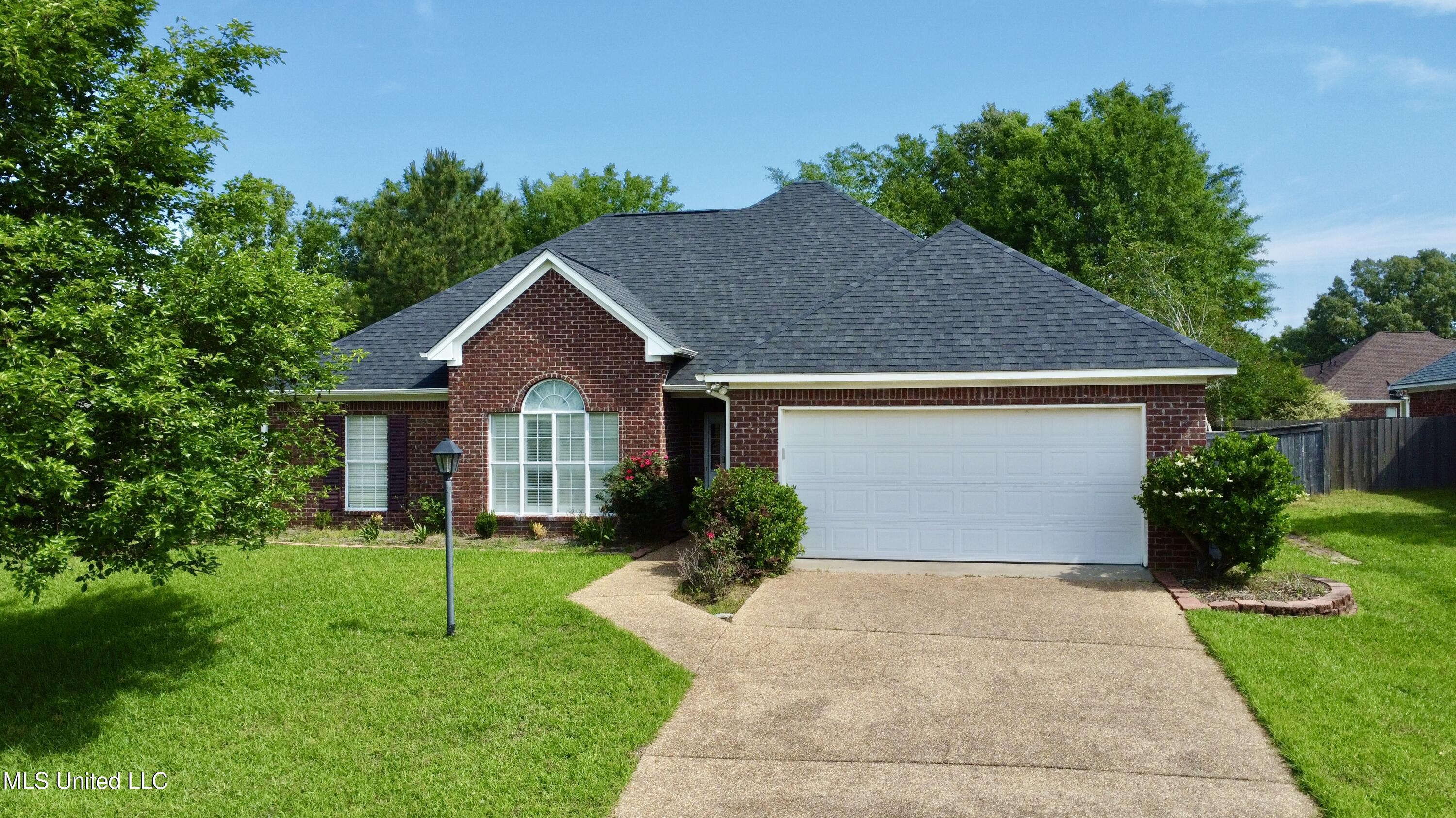 112 Pawnee Place Clinton, MS 39056 - Photo 2 of 43 dji_fly_20250430_102550_339_174602682803