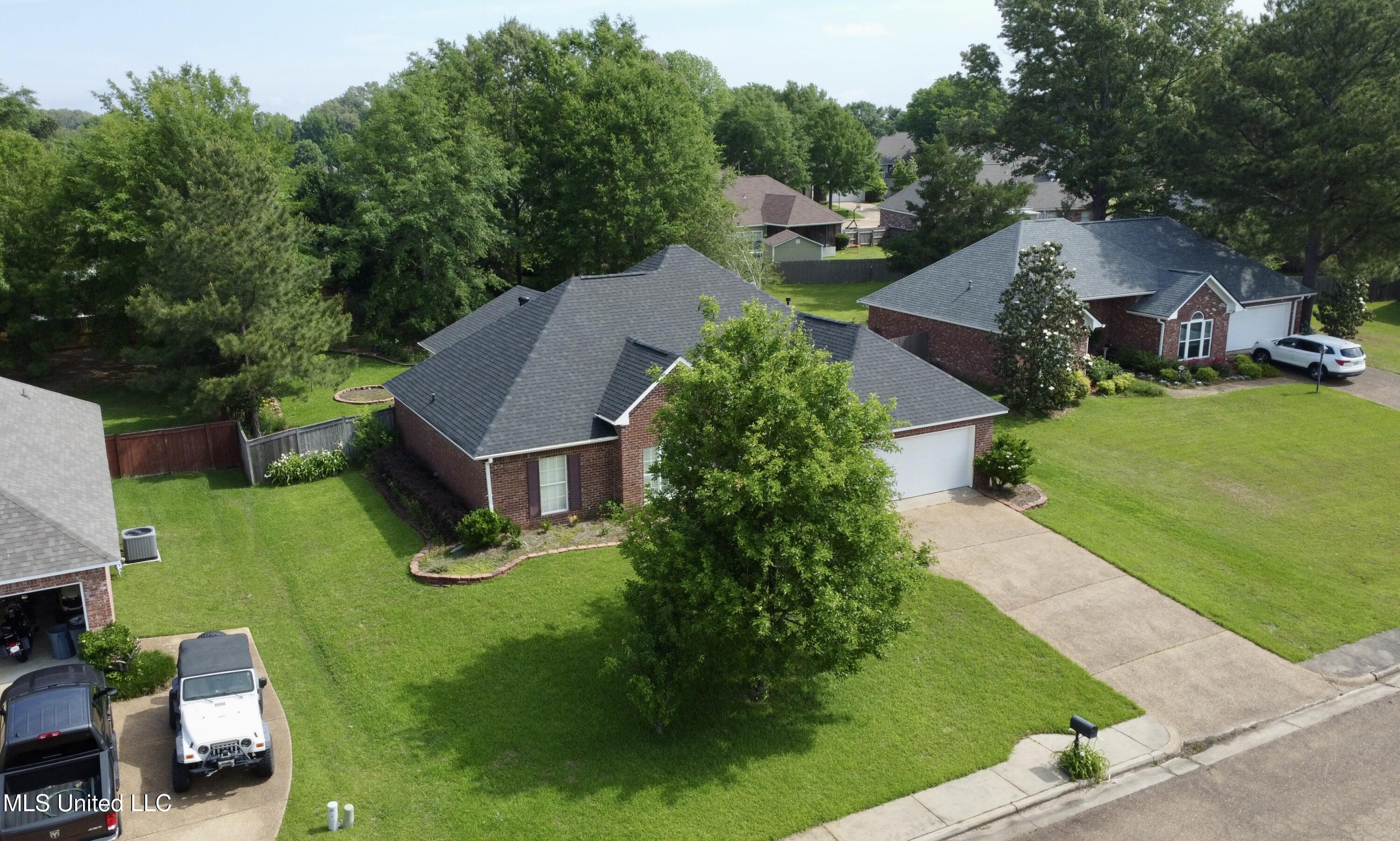 112 Pawnee Place Clinton, MS 39056 - Photo 38 of 43 dji_fly_20250430_102142_332_174602668303