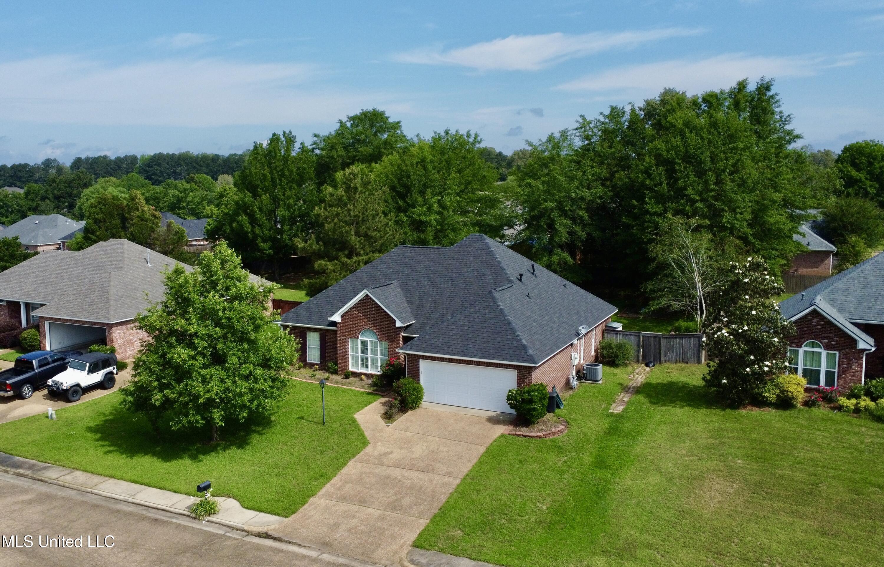 112 Pawnee Place Clinton, MS 39056 - Photo 39 of 43 dji_fly_20250430_102126_331_174602668303