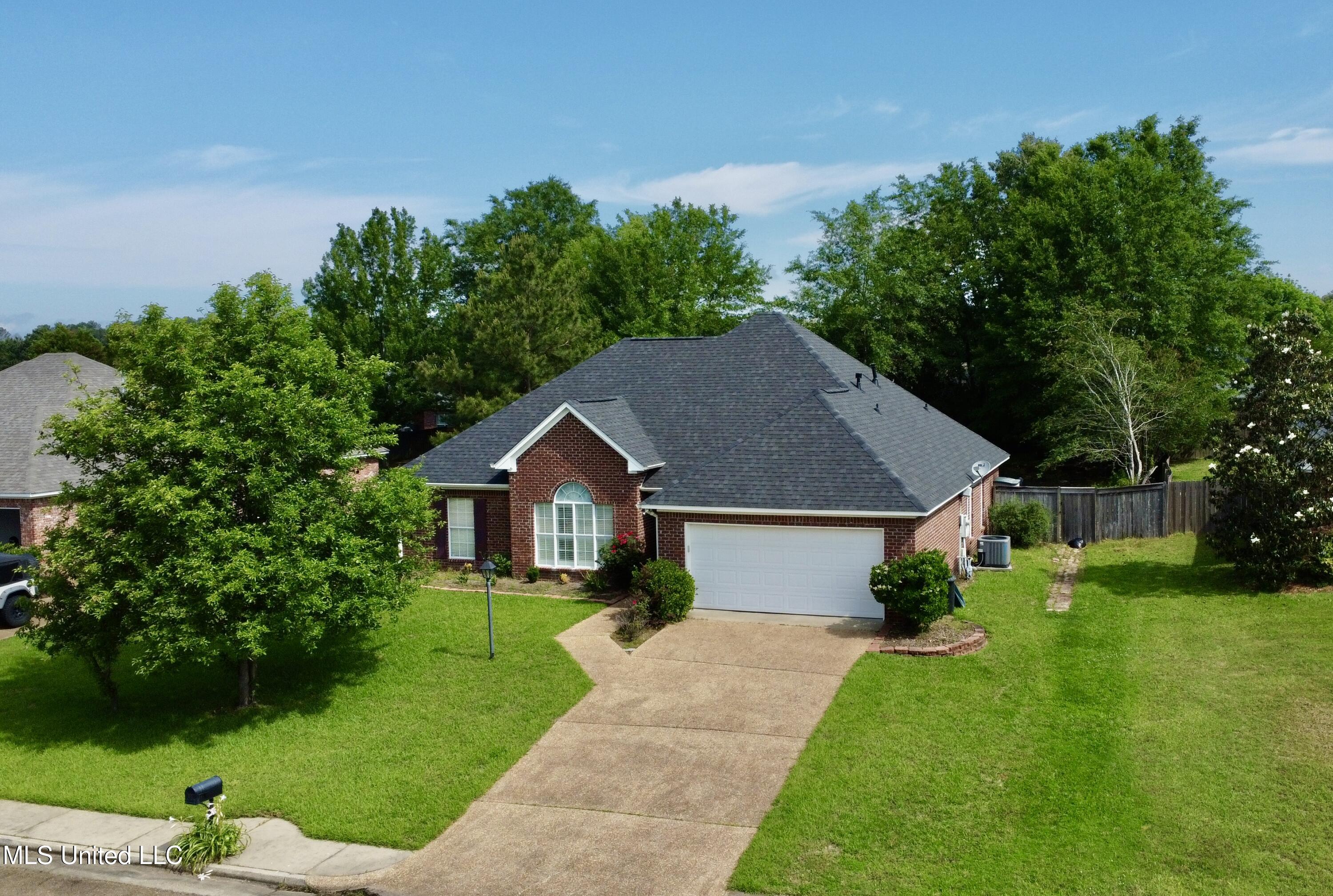 112 Pawnee Place Clinton, MS 39056 - Photo 40 of 43 dji_fly_20250430_102108_330_174602665679