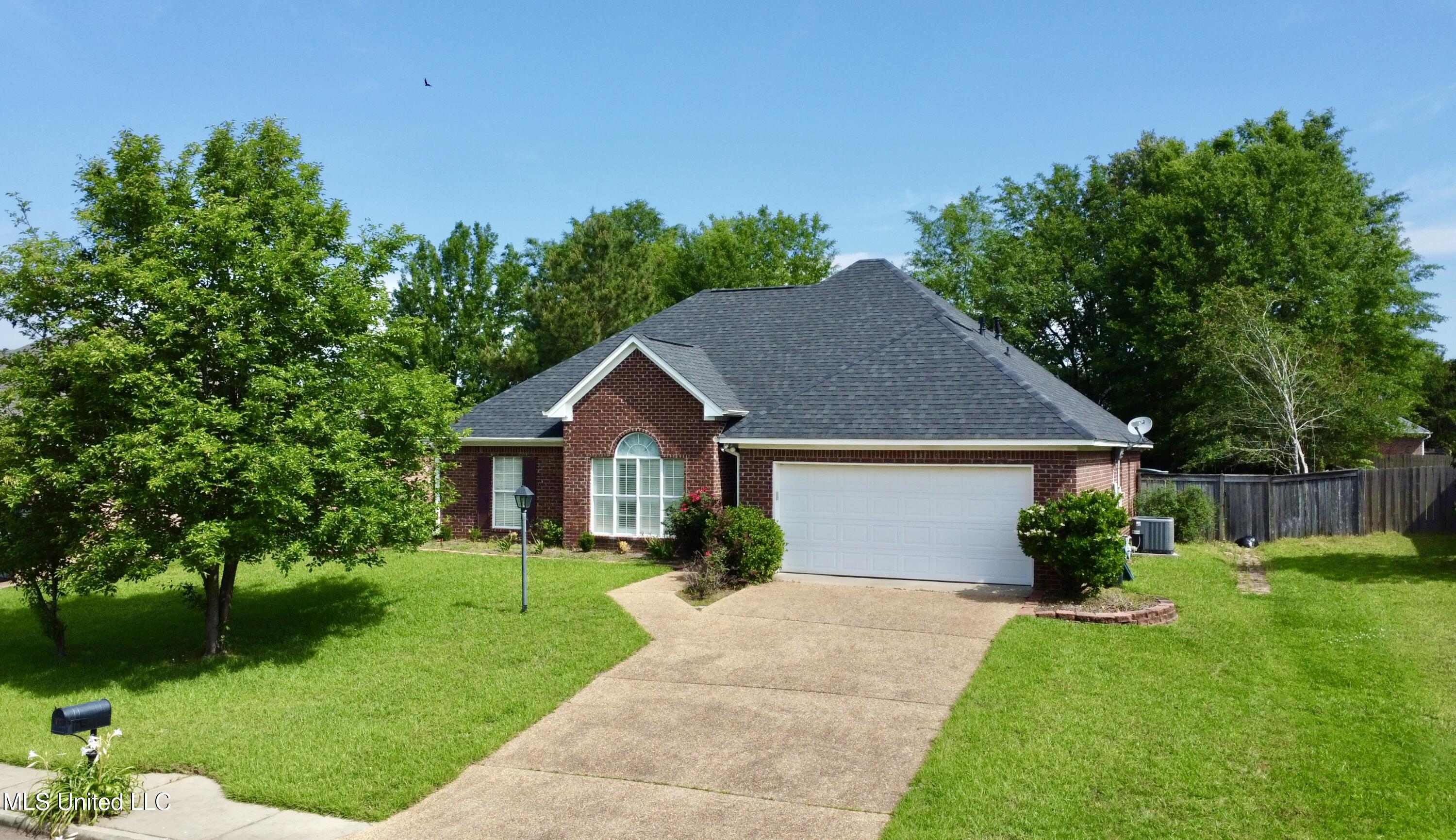 112 Pawnee Place Clinton, MS 39056 - Photo 41 of 43 dji_fly_20250430_102054_329_174602665680