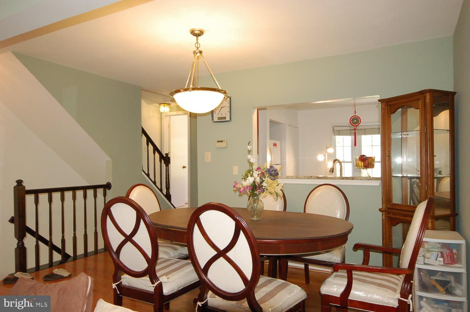 10820 Douglas Avenue Silver Spring, MD 20902 - Photo 14 of 61 Dining