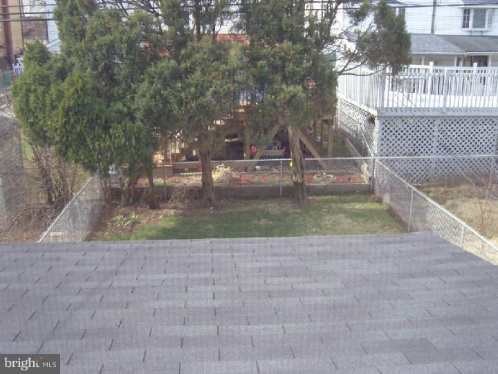 3452 Primrose Road Philadelphia, PA 19114 - Photo 16 of 24 View in Back