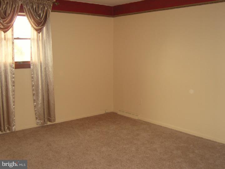 3452 Primrose Road Philadelphia, PA 19114 - Photo 7 of 24 Bedroom - Main