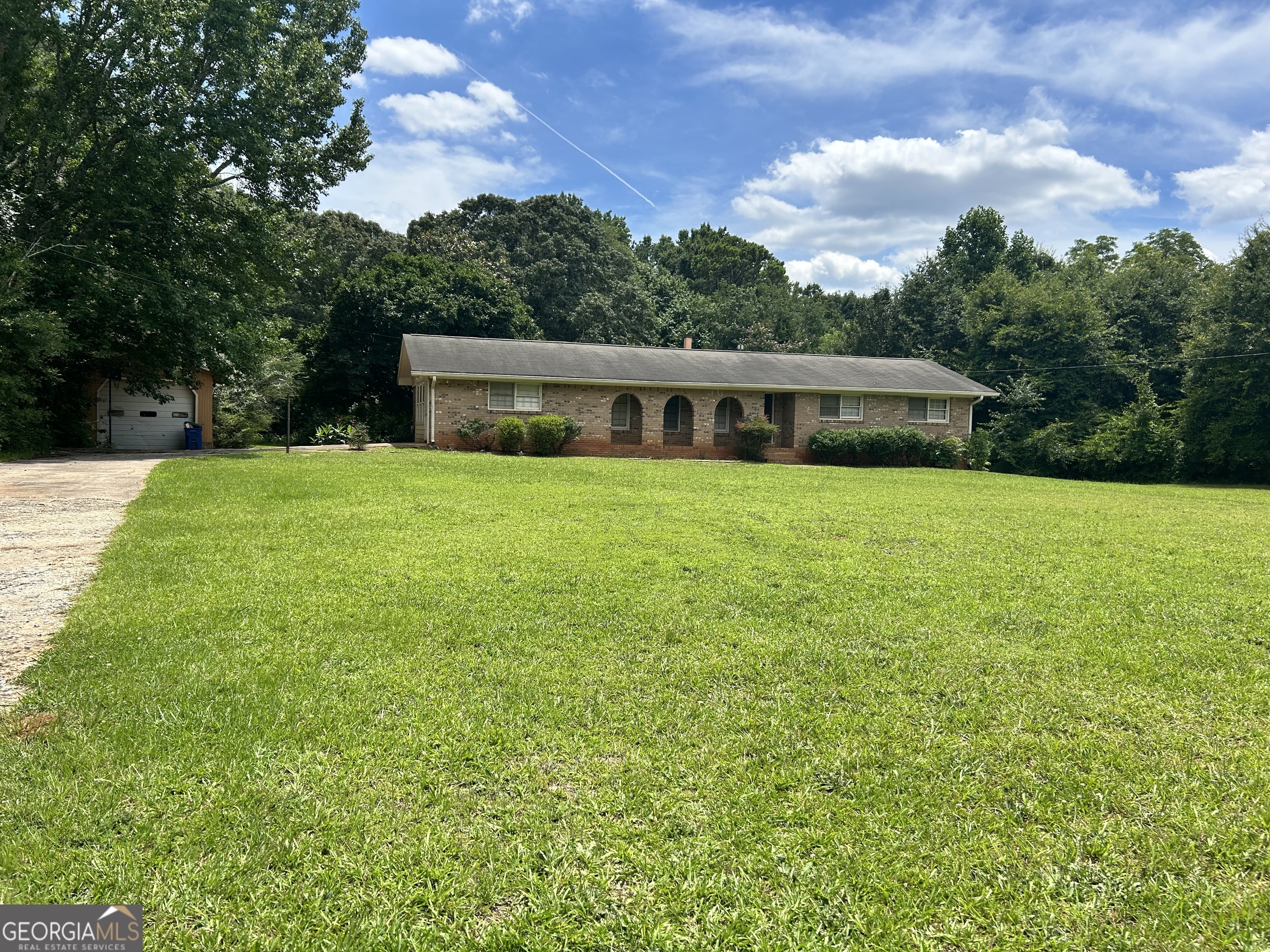 7090 Rivertown Road Fairburn, GA 30213 - Photo 4 of 44
