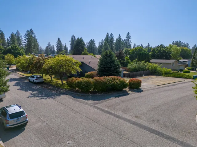 $429,900 | 3510 East Pineglen Avenue, Mead, WA 99021