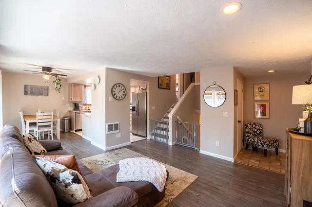 $429,900 | 3510 East Pineglen Avenue, Mead, WA 99021