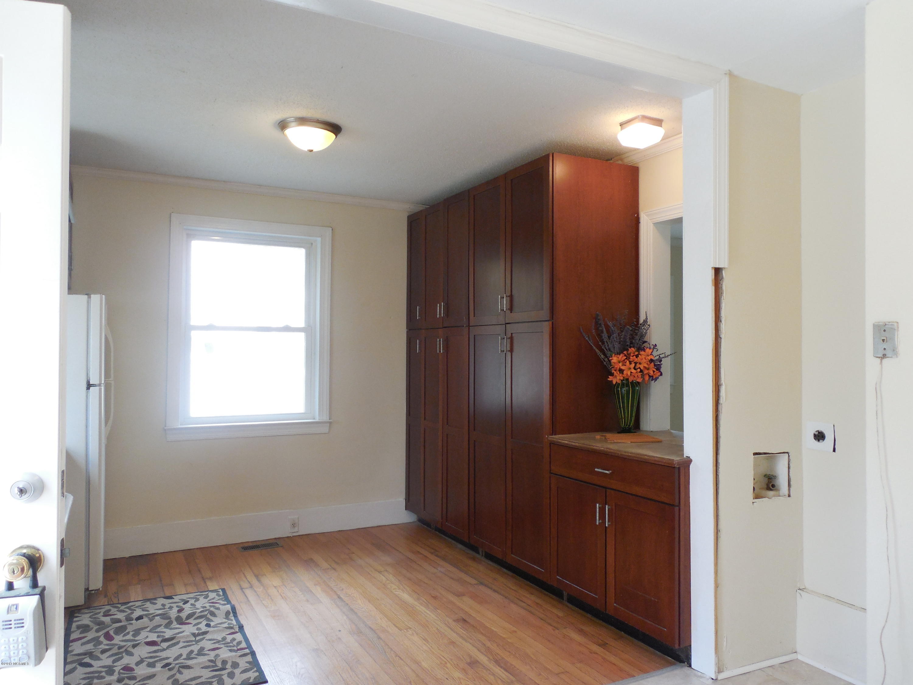 106 Clifton Road Rocky Mount, NC 27804 - Photo 8 of 20 Nice kitchen with great cabinets...see the spaciousness inside!!