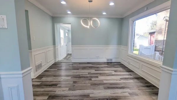 a view of an entryway