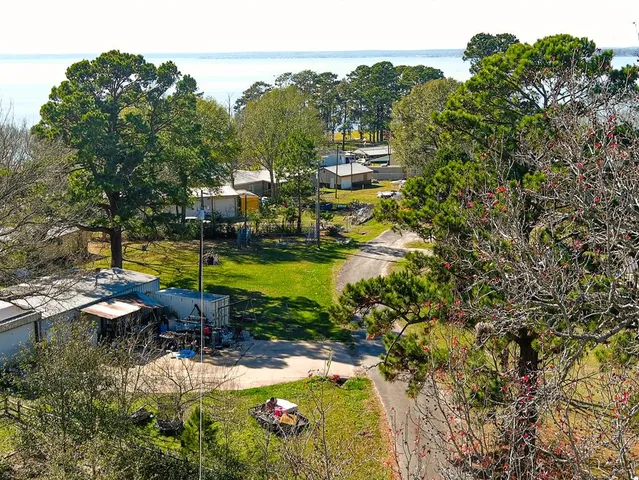 $31,900 | 26 Phillips Road, Onalaska, TX 77360