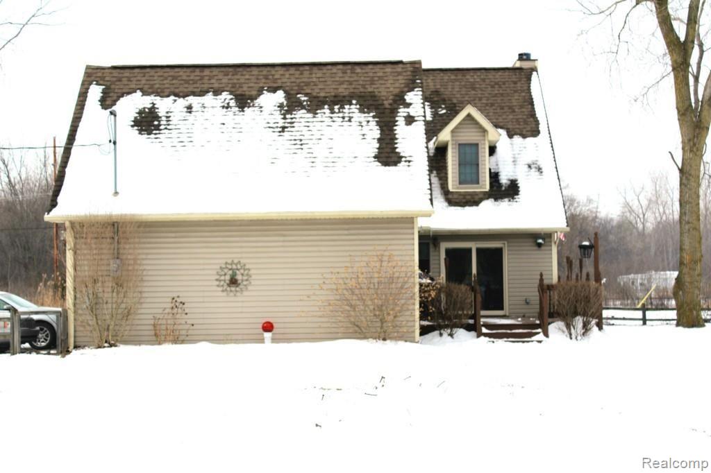 21721 Rust Road New Boston, MI 48164 - Photo 5 of 40